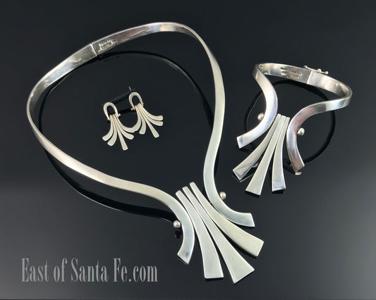 Mexican Modernist Pectoral Hinged Collar Necklace, Bracelet, and Earrings Set Sterling Silver