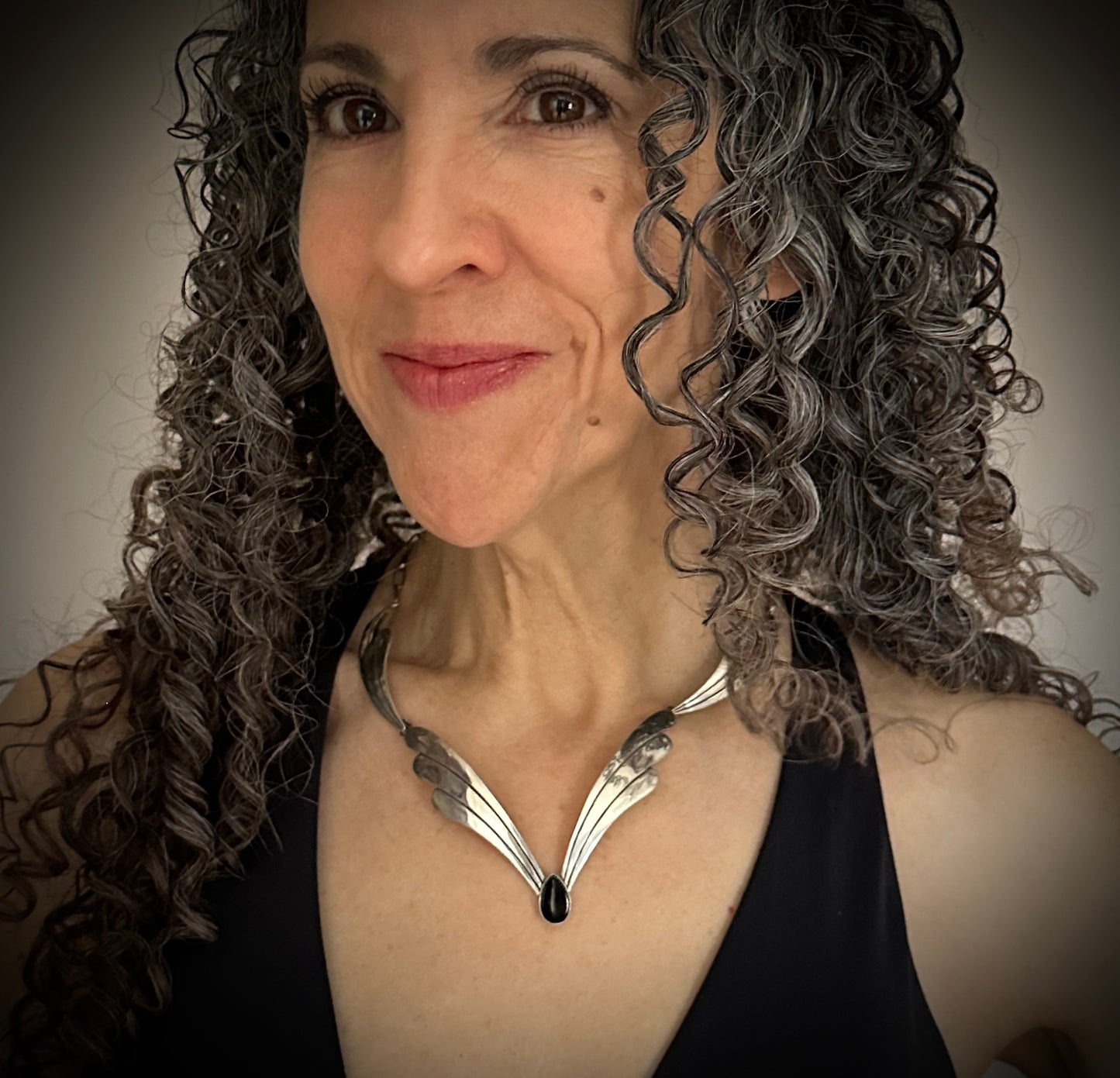 Black Onyx Graceful Native American Navajo Necklace - Vintage