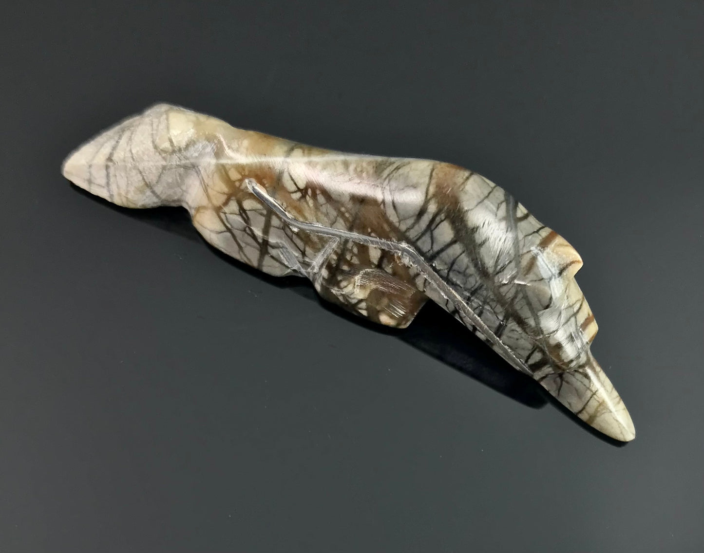 Zuni Coyote Wolf Fetish w/ Silver Eyes & Heart Line Native American - Delvin Leekya
