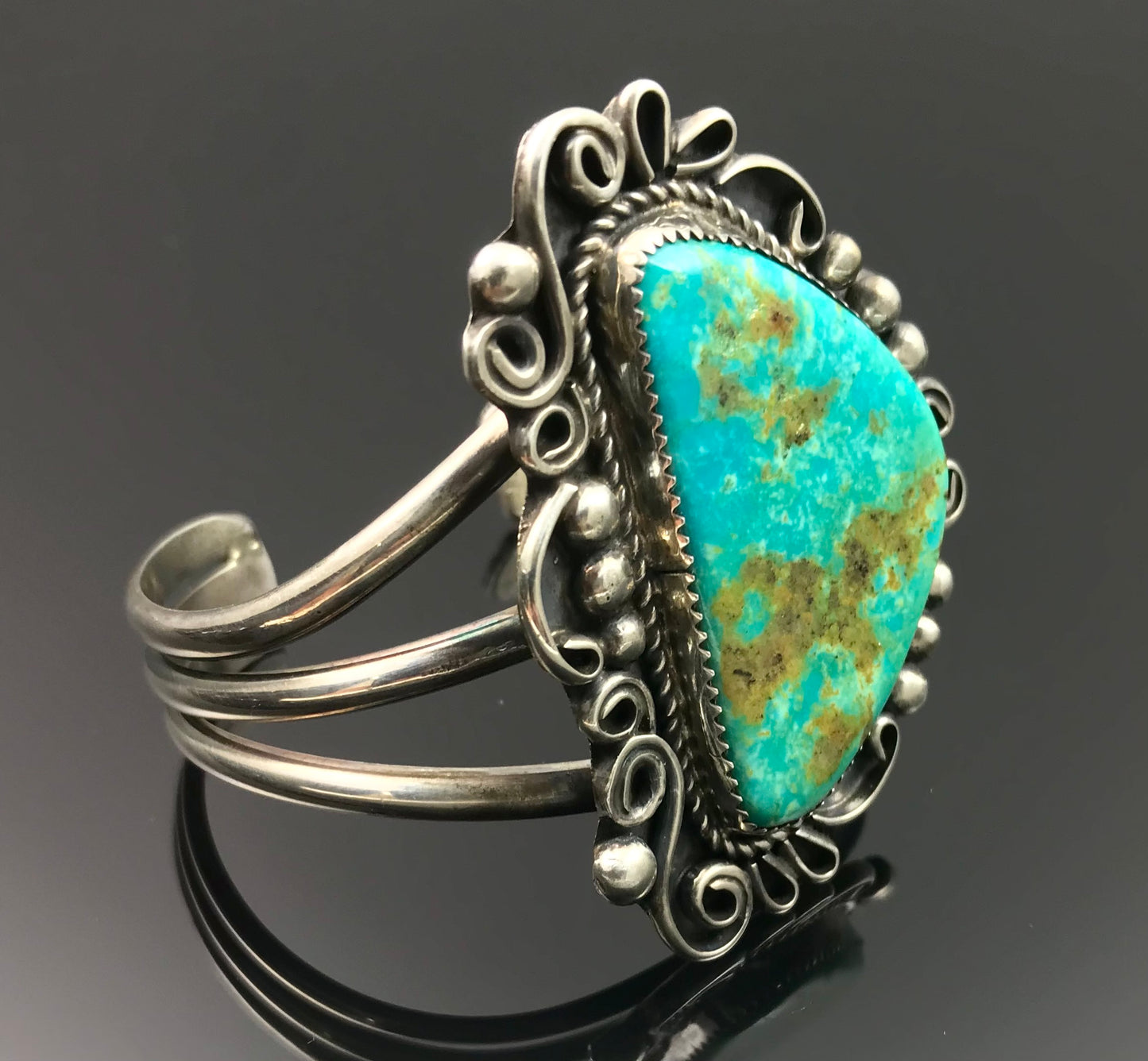 Turquoise Navajo Native American Cuff Bracelet - Leslie Nez