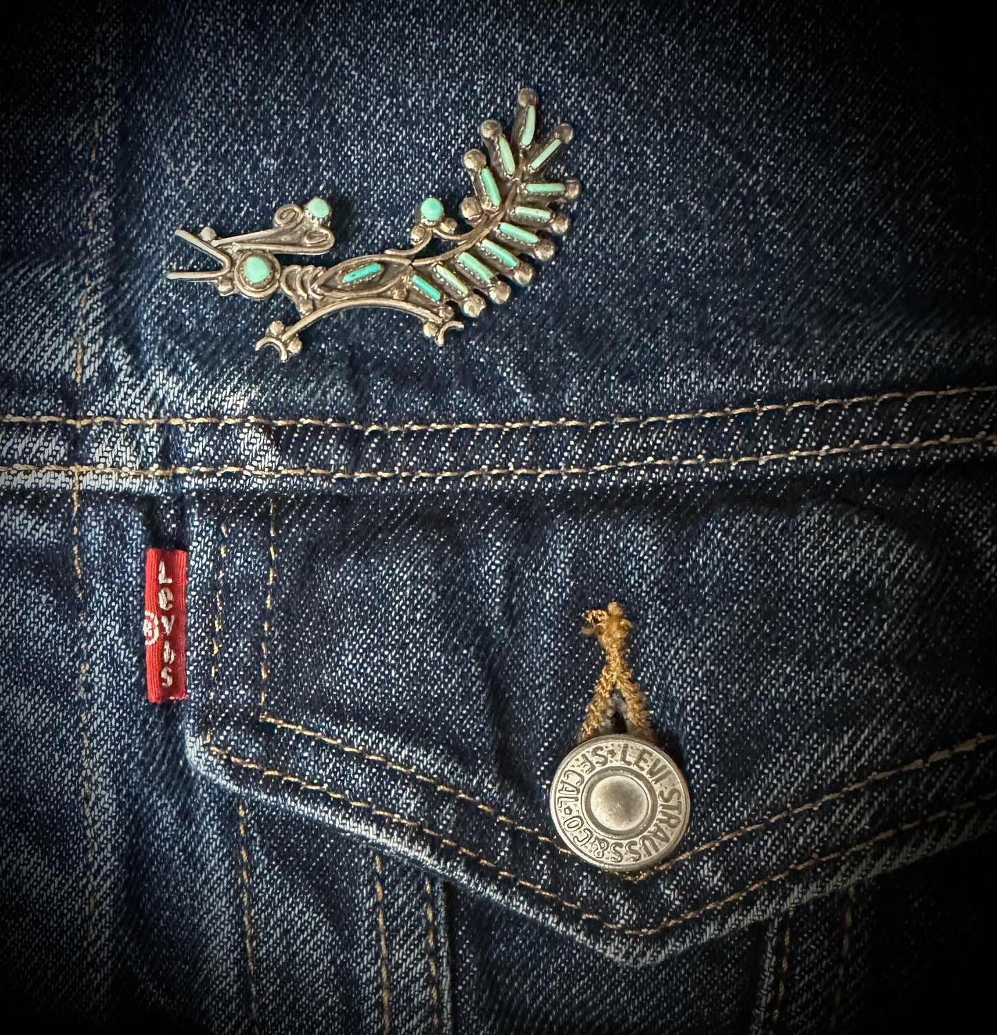 Zuni Needlepoint Turquoise Roadrunner Pin Native American - Vintage