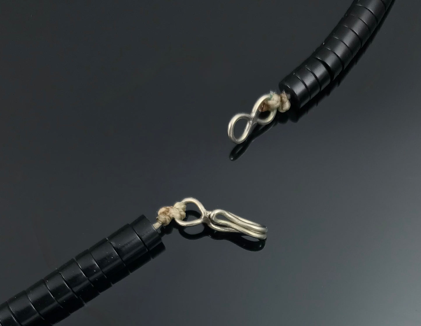 Black Jet Turquoise Santo Domingo Pueblo Kewa Necklace - Vintage