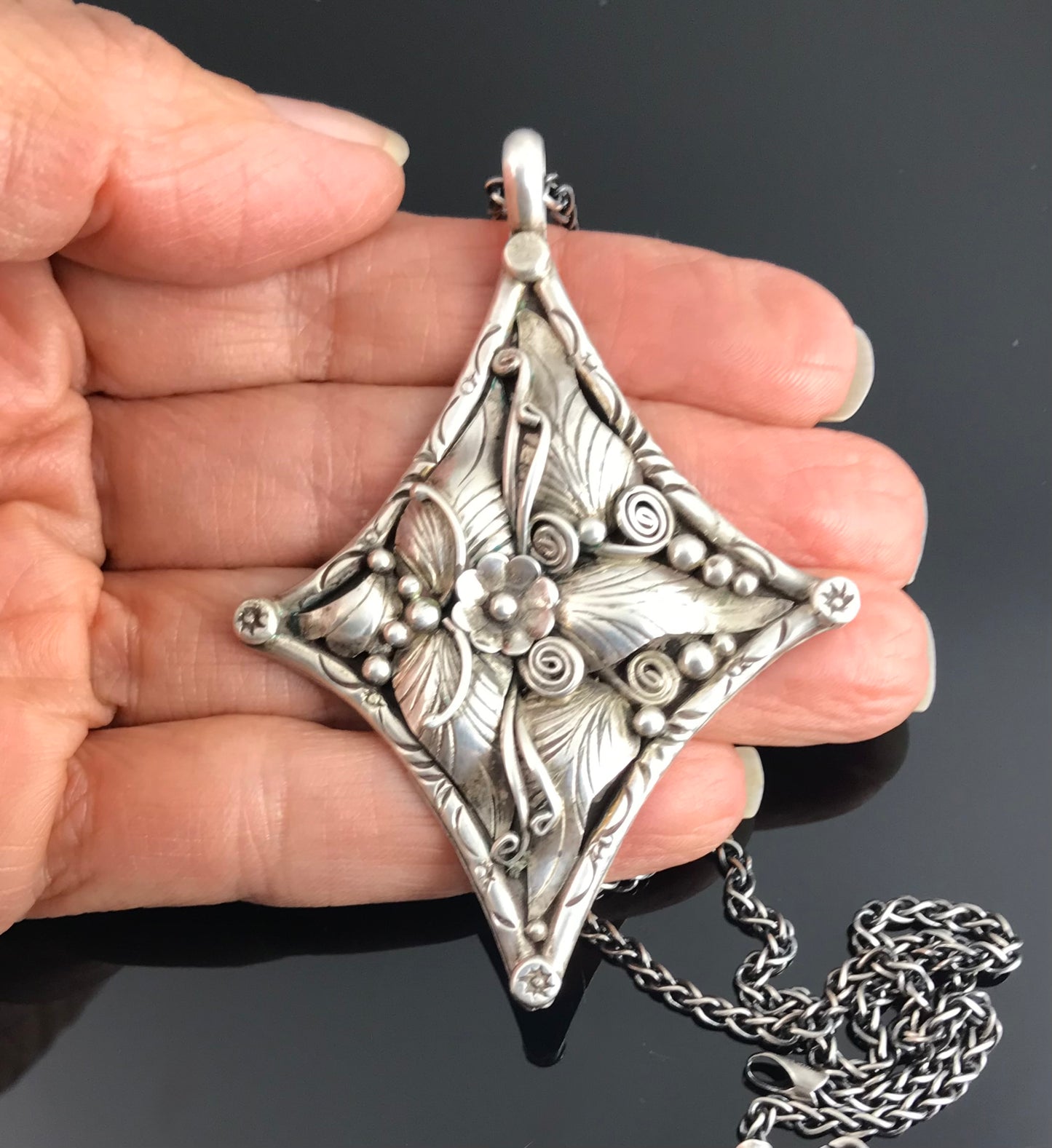 Large Traditional Navajo Floral Necklace Pendant Native American - Vintage