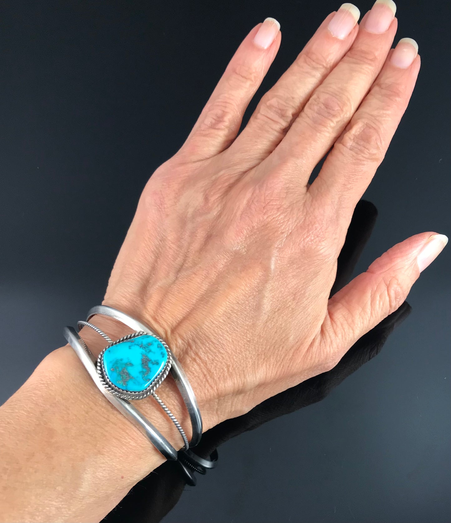 Classic Navajo Turquoise Native American Cuff Bracelet - Vintage